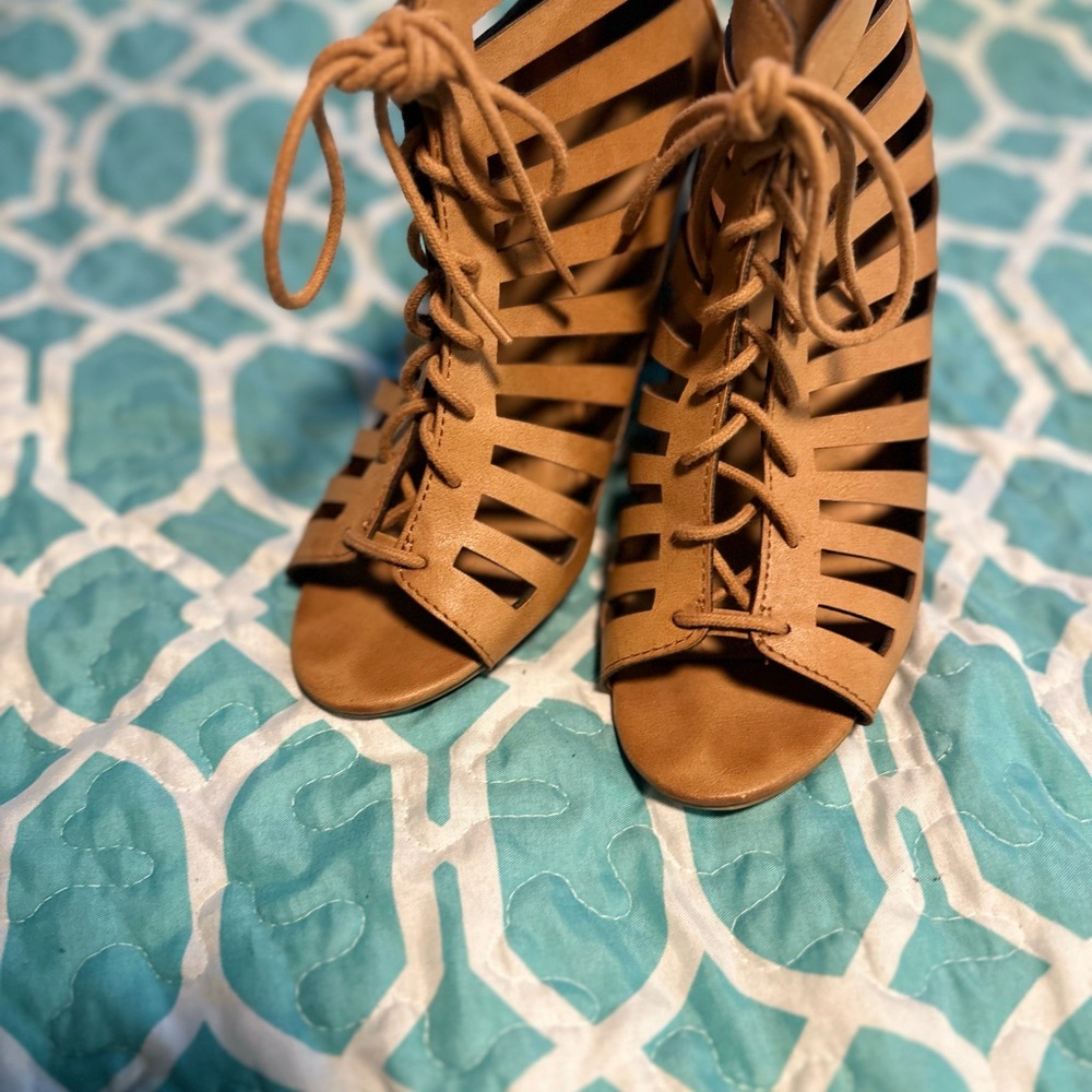 Cute sandals - Picture 4 of 5